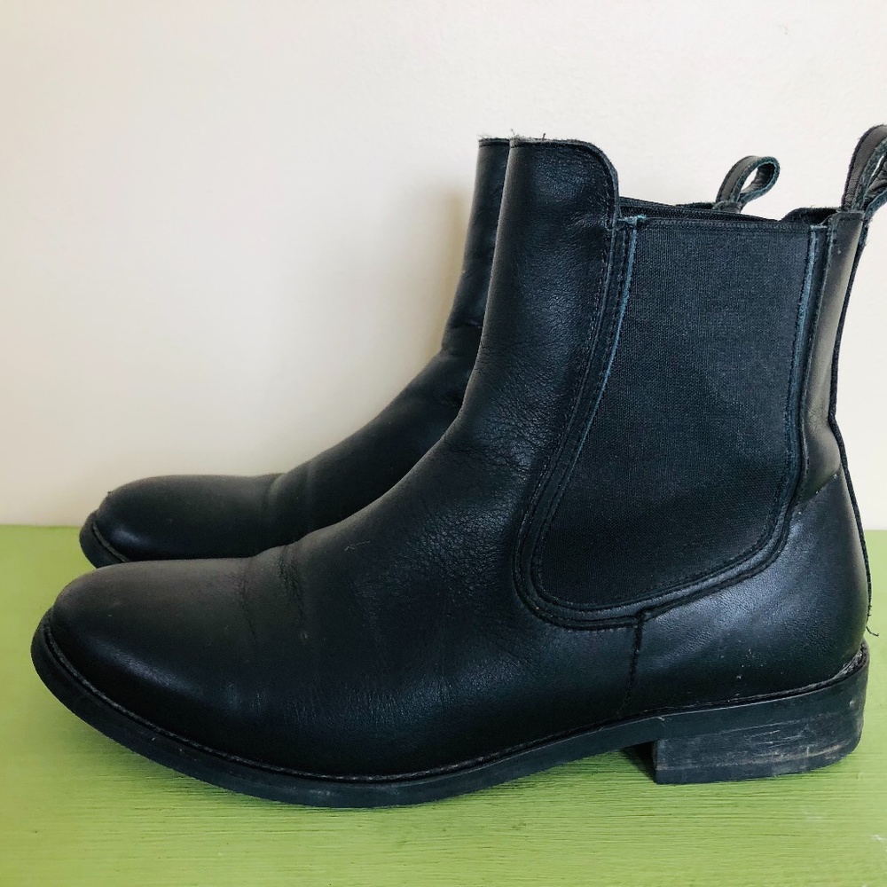 Thursday boot co Chelsea boots size 8.5